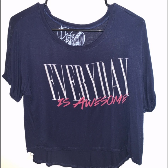 “Dirtee Hollywood” Everyday Is Awesome Cropped Top - Picture 1 of 4